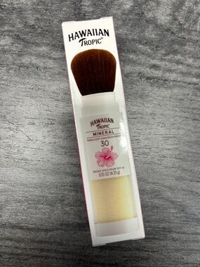 Hawaiian Tropic Mineral SPF 30 Translucent Powdered Sunscreen with Brush